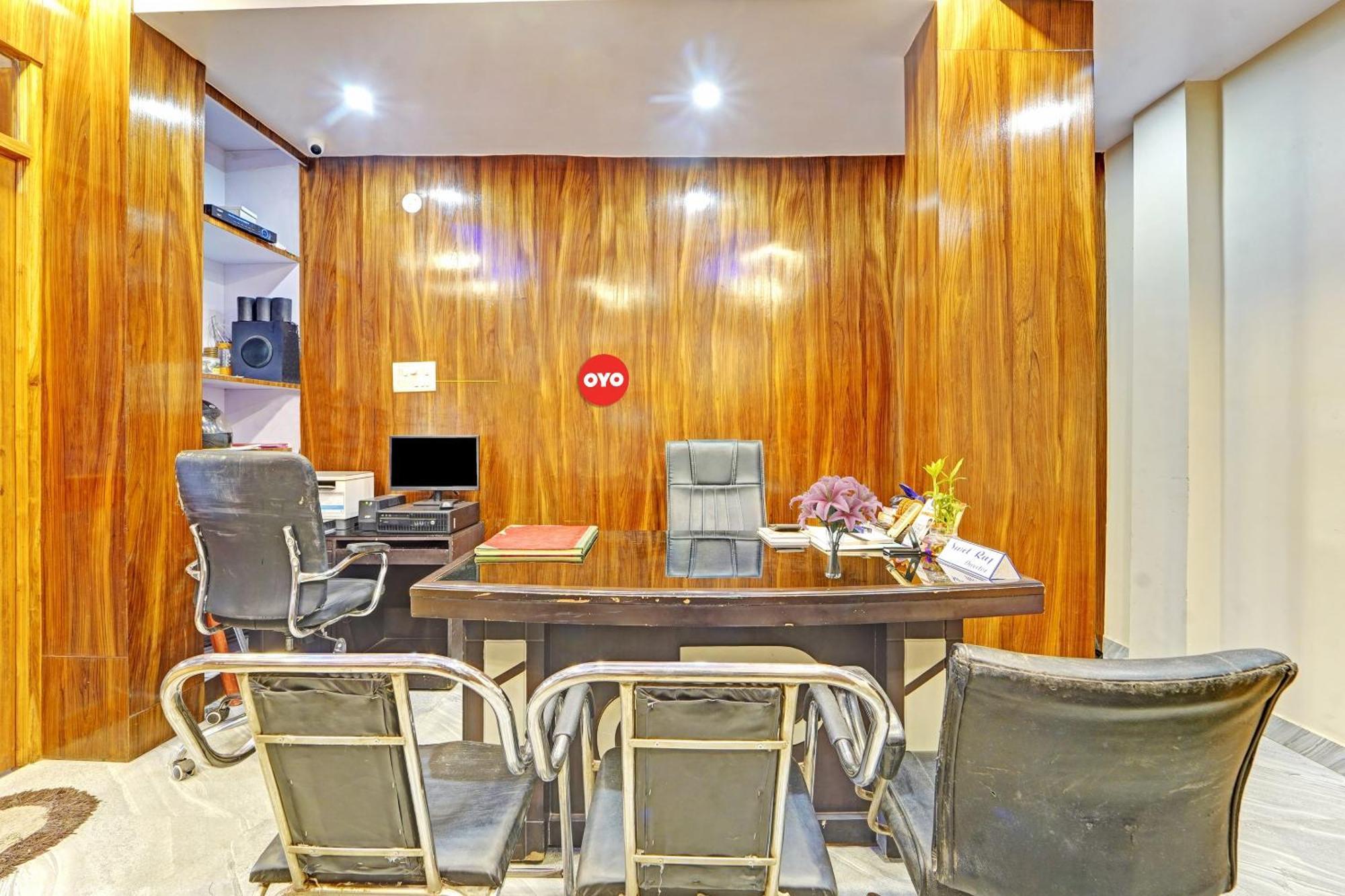 Hotel O Saharsh Hotel Patna  Bagian luar foto